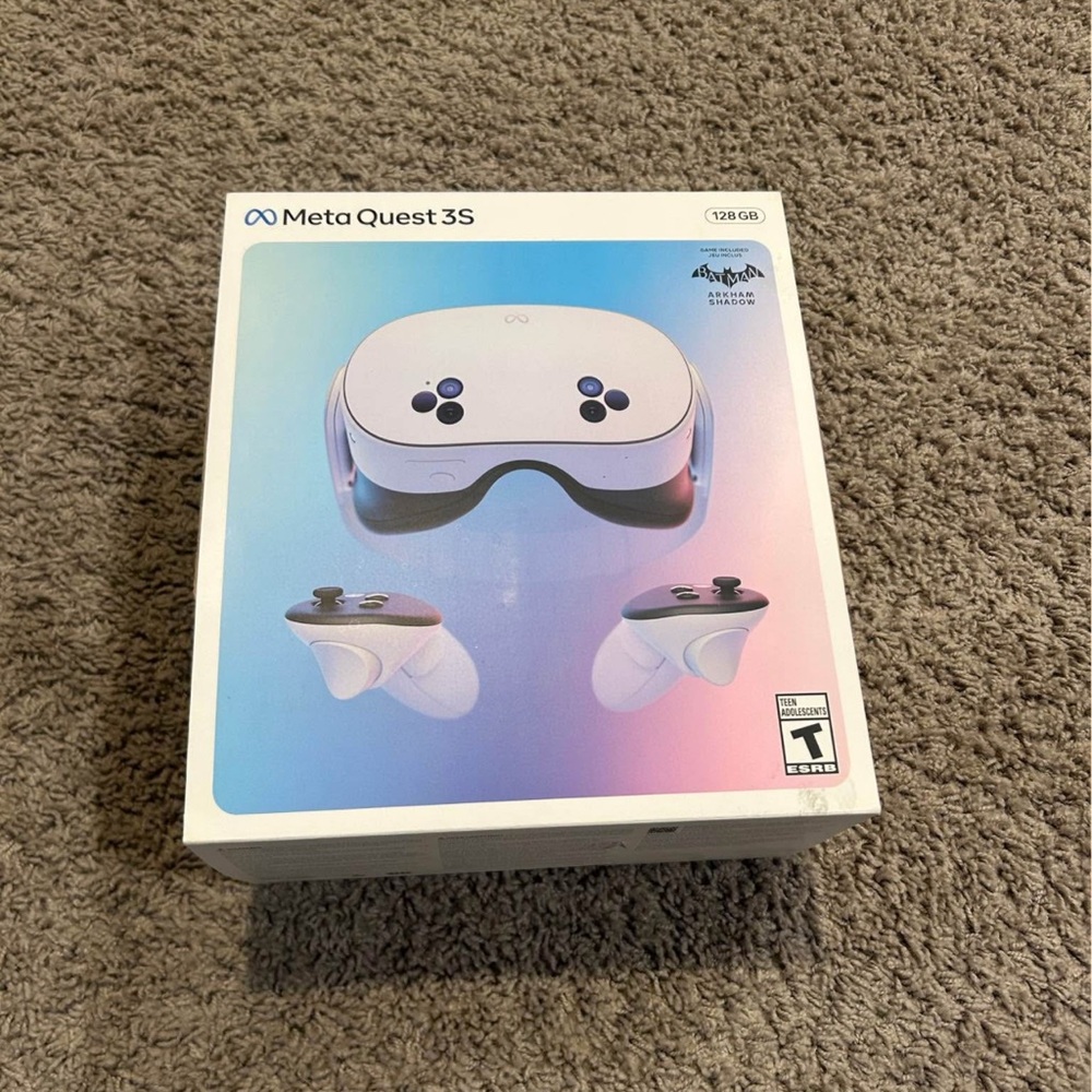 Quest 3S VR Headset - White